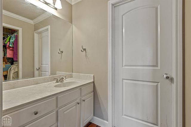 57 County Road 7804, Jonesboro, AR 72405