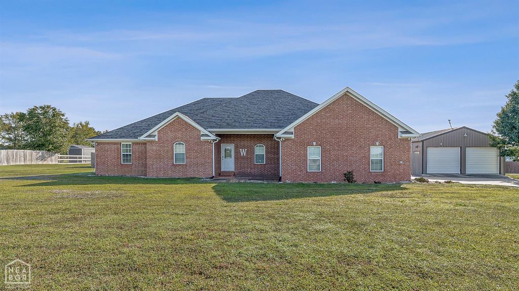 57 County Road 7804, Jonesboro, AR 72405