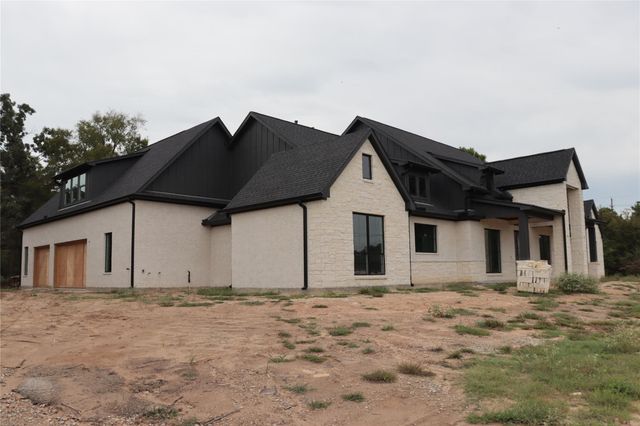 9211 Grand Lake Estates Drive, Montgomery, TX 77316
