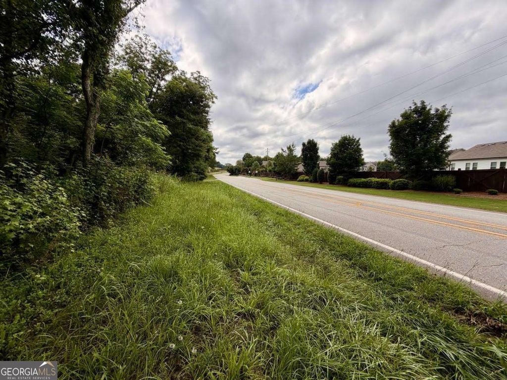 0 Maddox, Hoschton, GA 30548 — photo 5