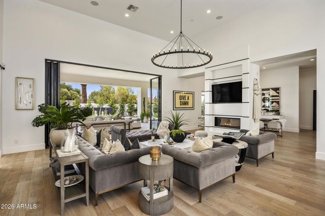 12020 N 104TH Street, Scottsdale, AZ 85260