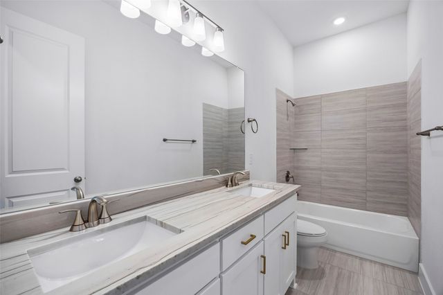 1929 Comanche Drive, Desoto, TX 75115