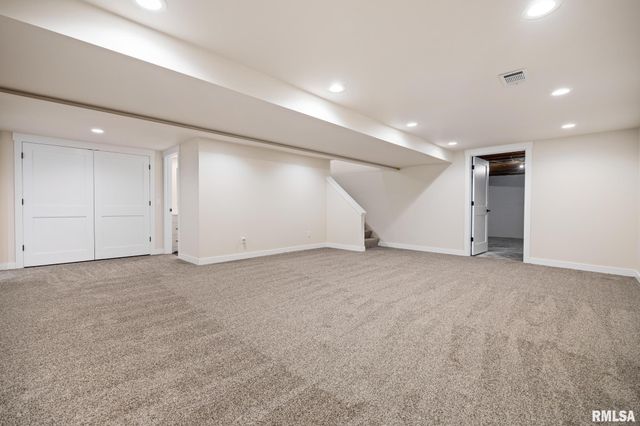 700 TAYLOR Street, Morton, IL 61550