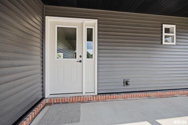 700 TAYLOR Street, Morton, IL 61550