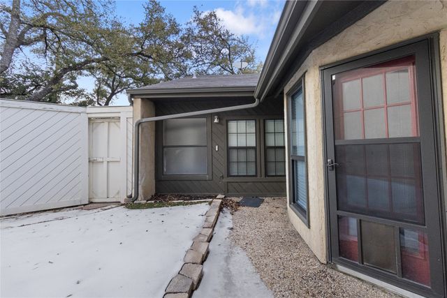 9611 Baseline Drive, Dallas, TX 75243