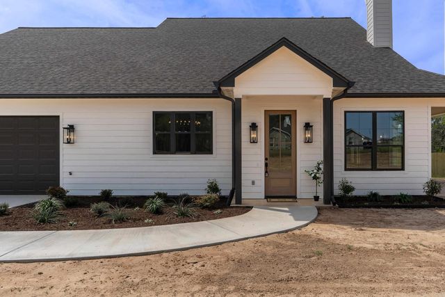 115 Thyme Rd., Diana, TX 75640