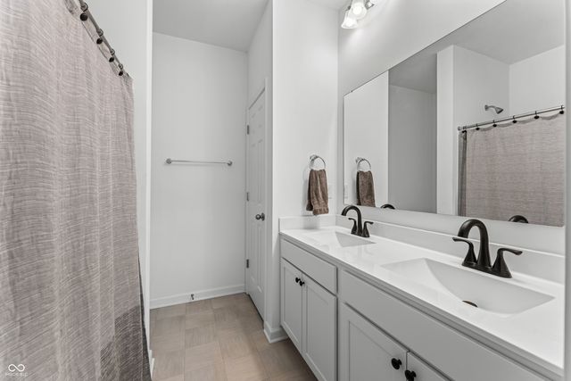 2646 Creek Bank Court, Columbus, IN 47201