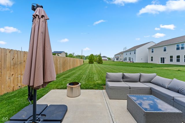 2646 Creek Bank Court, Columbus, IN 47201