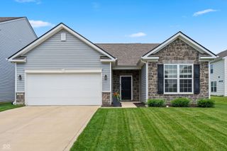 2646 Creek Bank Court, Columbus, IN 47201