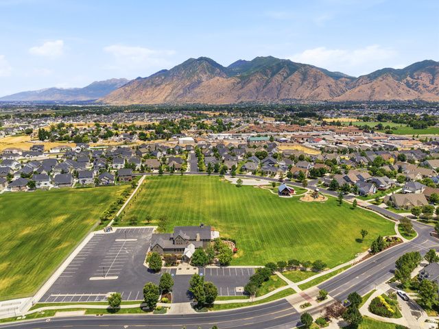 877 S YARROW DR, Mapleton, UT 84664