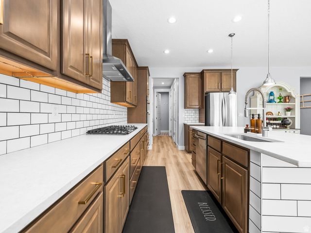 877 S YARROW DR, Mapleton, UT 84664
