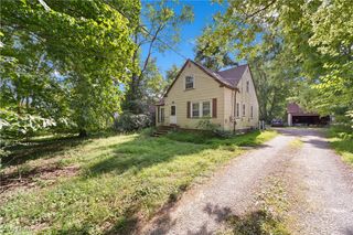 7030 Columbia Road, Olmsted Twp, OH 44138