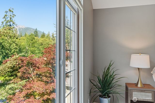 1535 SW 15th Place, North Bend, WA 98045
