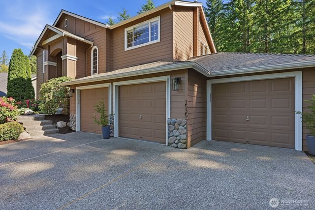 1535 SW 15th Place, North Bend, WA 98045