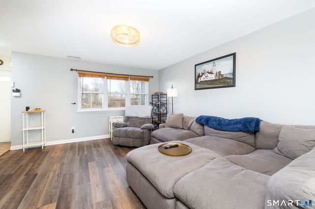 29 Van Buren Avenue APT I3, Norwalk, CT 06850