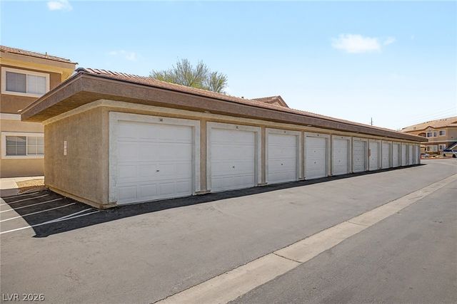 833 Aspen Peak Loop 825, Henderson, NV 89011