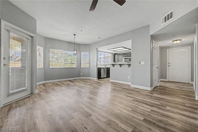 833 Aspen Peak Loop 825, Henderson, NV 89011