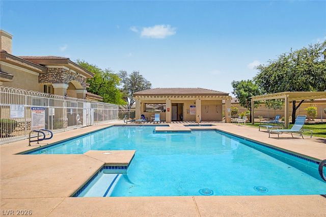 833 Aspen Peak Loop 825, Henderson, NV 89011