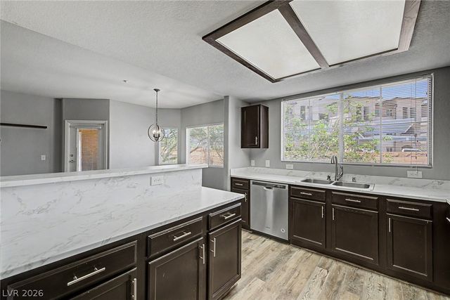 833 Aspen Peak Loop 825, Henderson, NV 89011