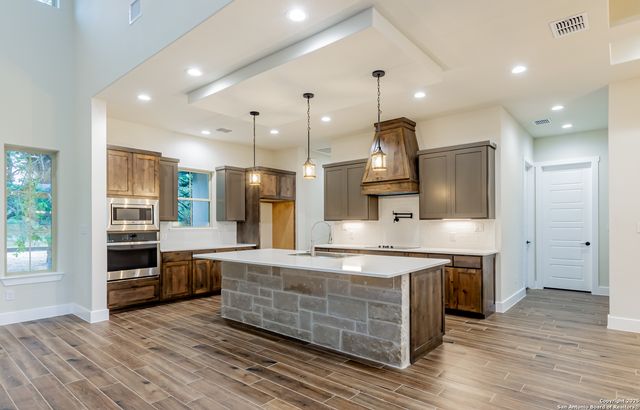 205 Timber Place, La Vernia, TX 78121