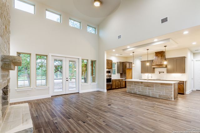 205 Timber Place, La Vernia, TX 78121
