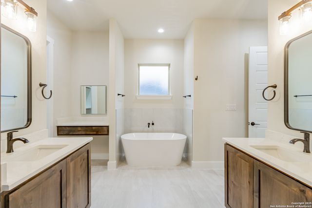 205 Timber Place, La Vernia, TX 78121