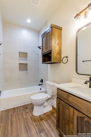 205 Timber Place, La Vernia, TX 78121