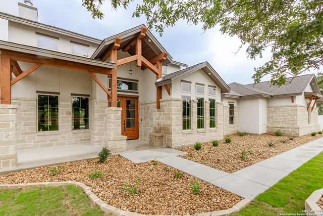 205 Timber Place, La Vernia, TX 78121