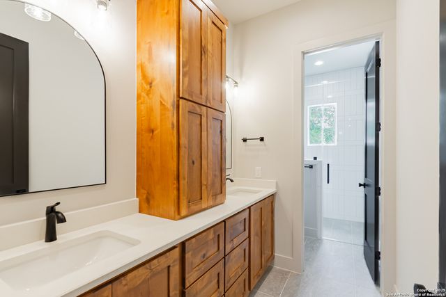 205 Timber Place, La Vernia, TX 78121