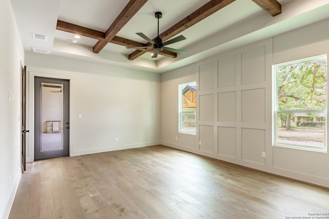 205 Timber Place, La Vernia, TX 78121