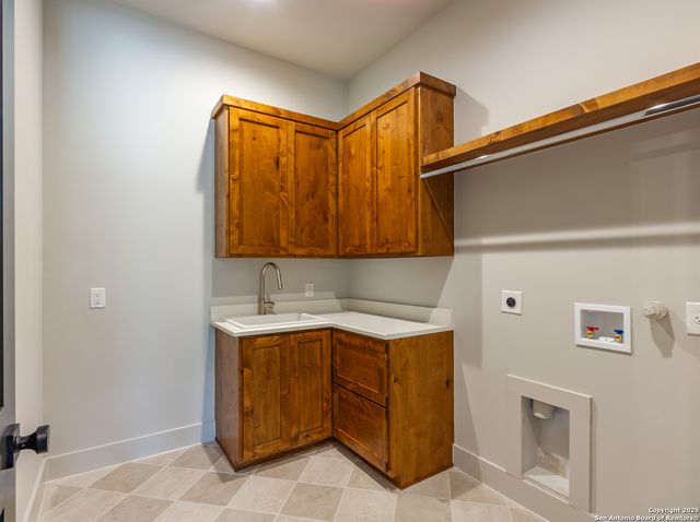 205 Timber Place, La Vernia, TX 78121