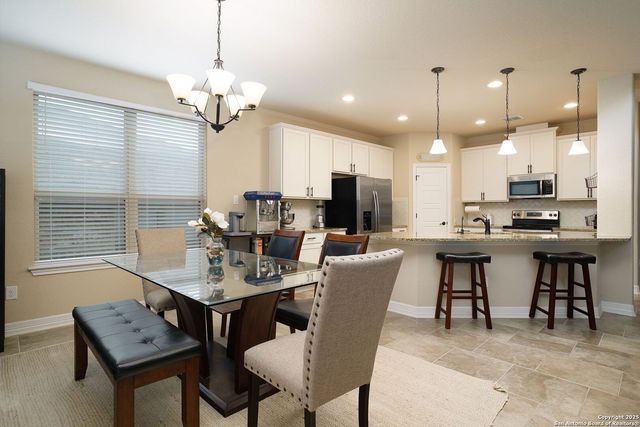 228 Comanche Trail, Cibolo, TX 78108