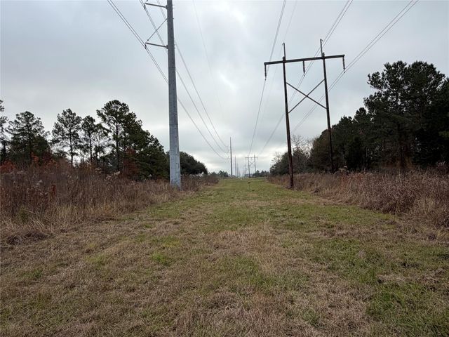 8007 Fm 1960, Dayton, TX 77535