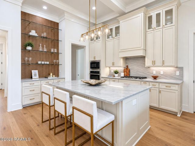 212 Sabal Grove Lane, Youngsville, LA 70592