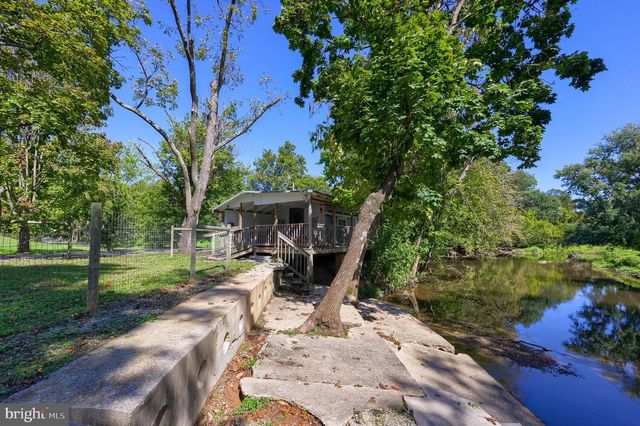 283 SKYVIEW LN, Lititz, PA 17543