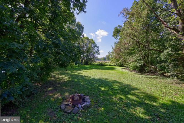283 SKYVIEW LN, Lititz, PA 17543
