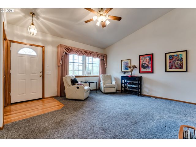 3513 KENDRA St, Eugene, OR 97404