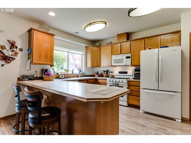 3513 KENDRA St, Eugene, OR 97404