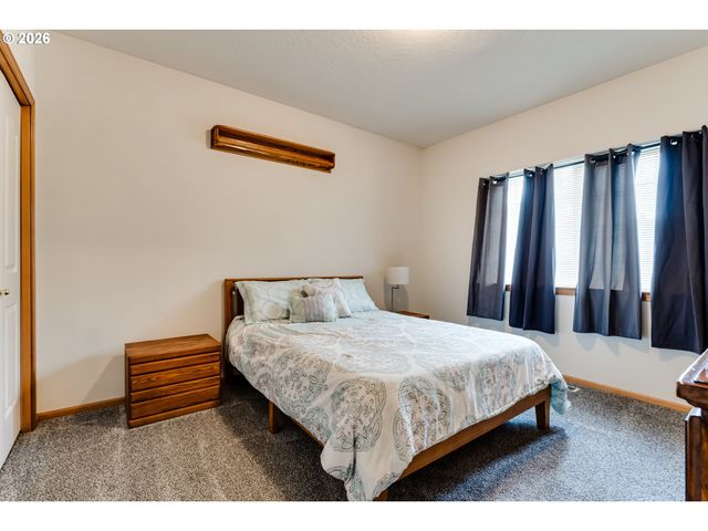 3513 KENDRA St, Eugene, OR 97404