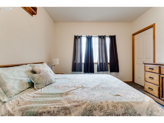 3513 KENDRA St, Eugene, OR 97404