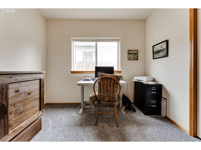 3513 KENDRA St, Eugene, OR 97404