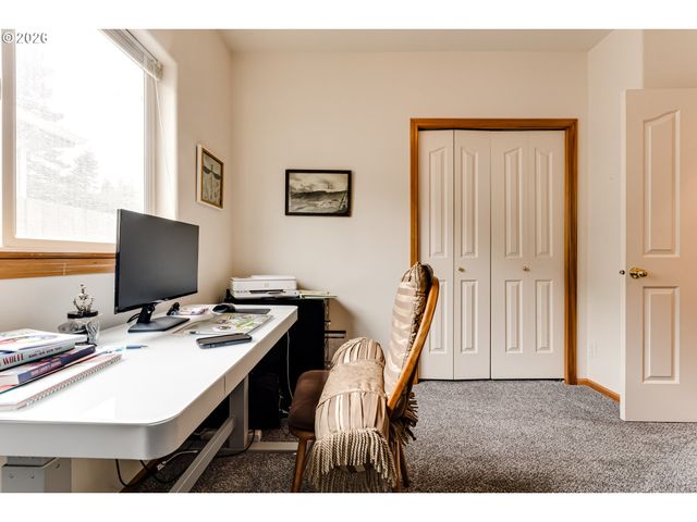 3513 KENDRA St, Eugene, OR 97404