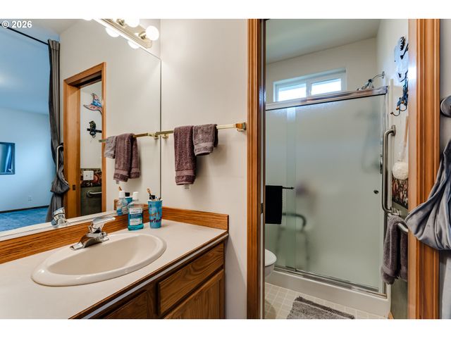 3513 KENDRA St, Eugene, OR 97404