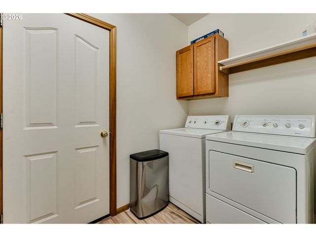 3513 KENDRA St, Eugene, OR 97404