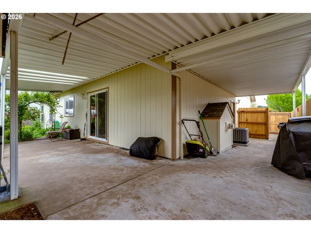 3513 KENDRA St, Eugene, OR 97404