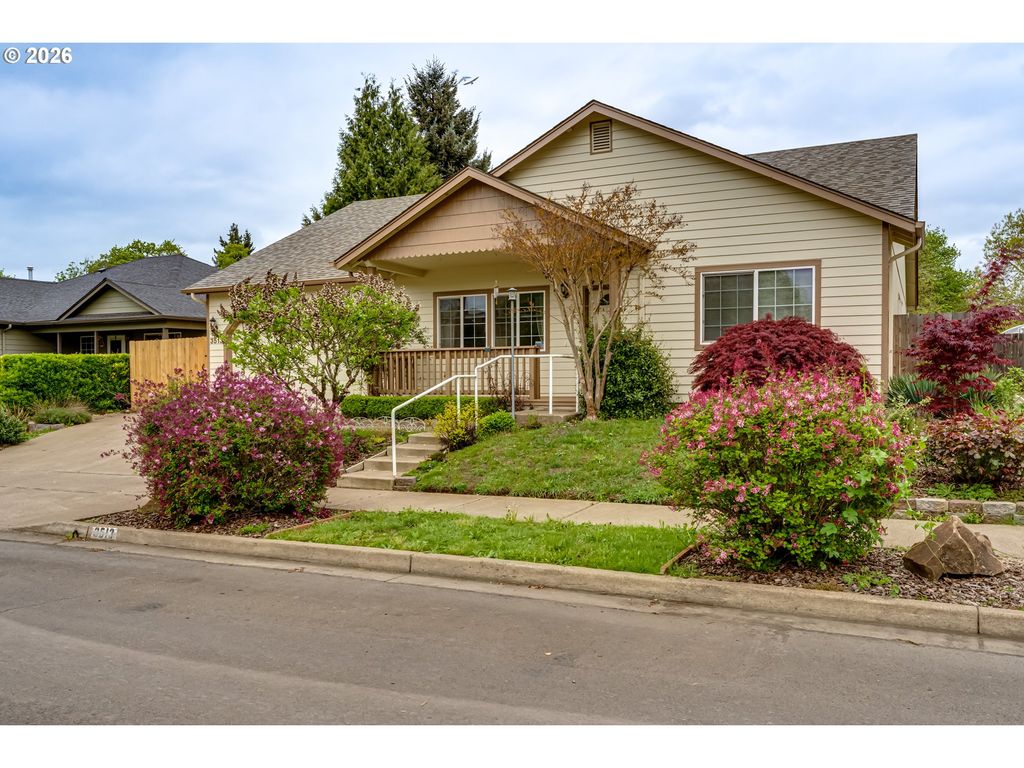 3513 KENDRA St, Eugene, OR 97404