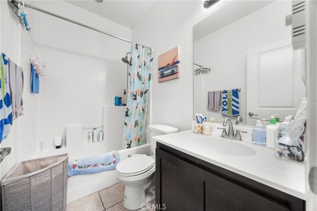 Image 5 of property listing at 2934 S Via Belamaria, Ontario, CA 91762