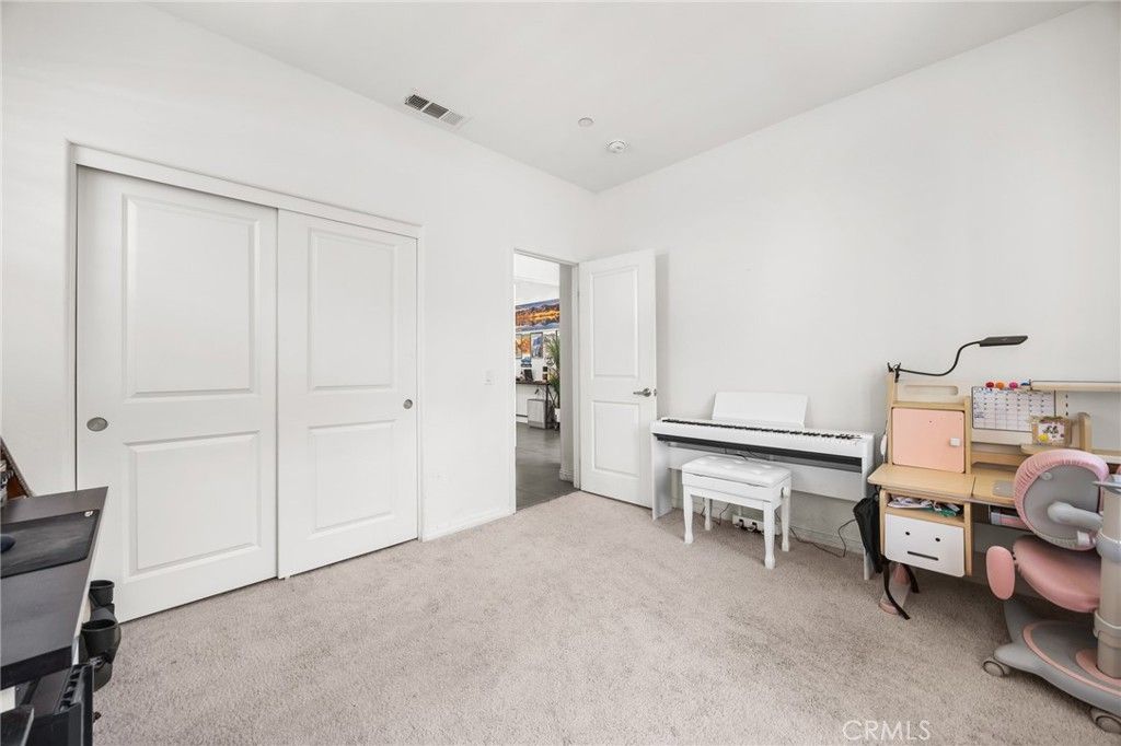 Image 6 of property listing at 2934 S Via Belamaria, Ontario, CA 91762
