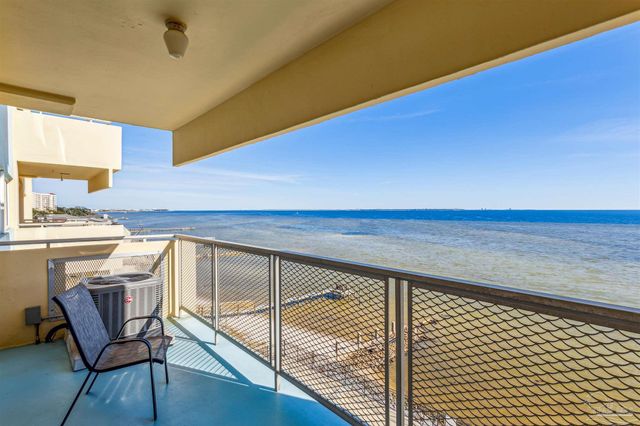 825 Bayshore Dr 508, Pensacola, FL 32507
