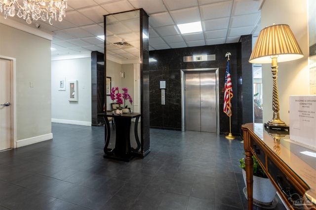 825 Bayshore Dr 508, Pensacola, FL 32507